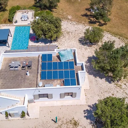 Tartaruga Luxury With Pool Carovigno